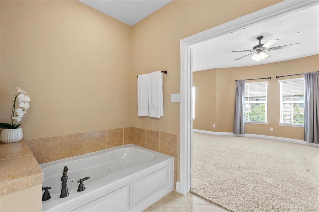 Brownstones At Vista Ridge Con - Residential