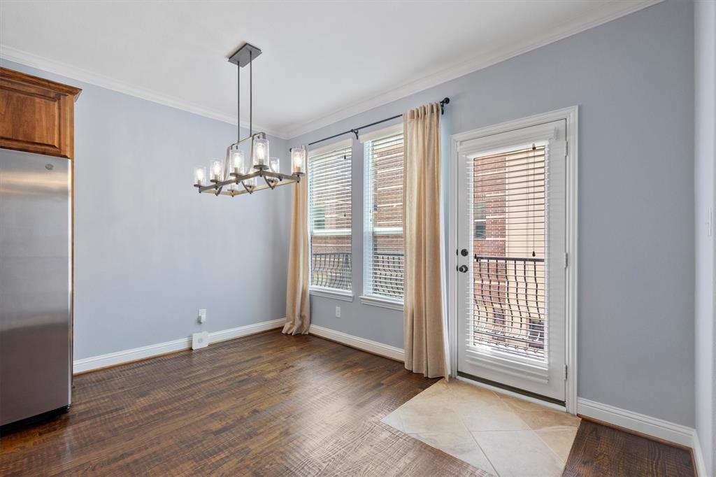 Brownstones At Vista Ridge Con - Residential
