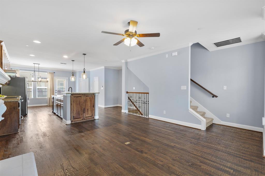 Brownstones At Vista Ridge Con - Residential