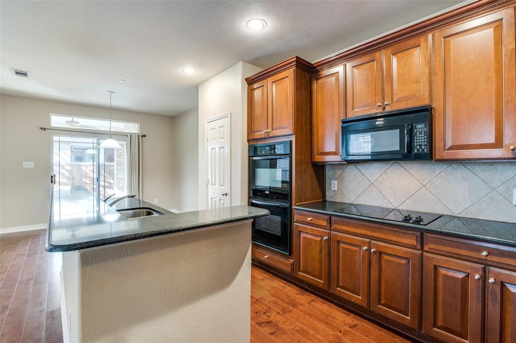 The Cascades At The Legends Ph - Residential