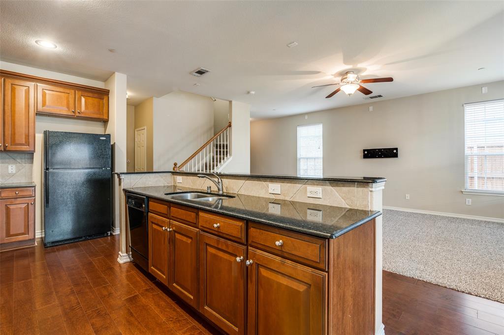 The Cascades At The Legends Ph - Residential