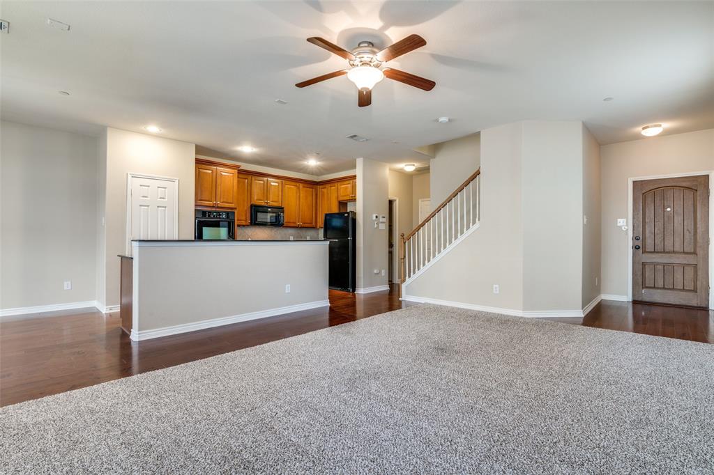 The Cascades At The Legends Ph - Residential