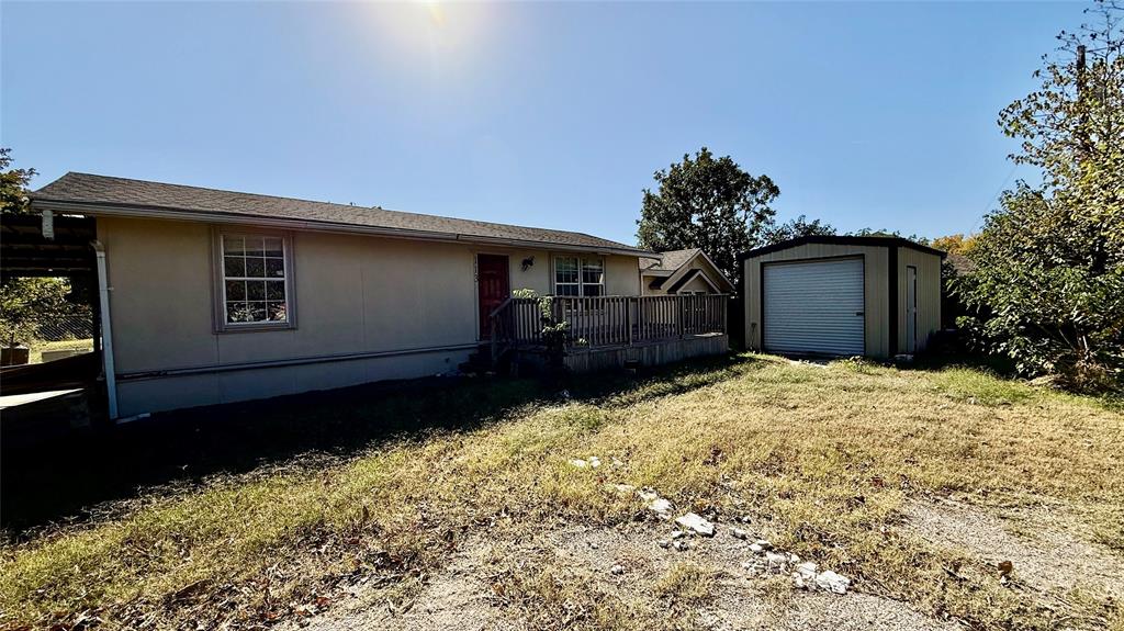 Welcome to 113 Adolphus Drive in Lake Dallas! This charming 3-bedroom, 2-bathroom home offers 1,254 square feet of comfortable living space in a desirable Lake Dallas location. Built in 1985, this single-family residence provides an excellent opportunity for first-time homebuyers, investors, or anyone seeking the relaxed lake lifestyle. The home’s prime location puts you close to the beautiful lake, offering easy access to water recreation, fishing, and scenic waterfront enjoyment. Whether you’re looking for weekend adventures or a peaceful retreat, this property delivers the best of lakeside living. With three well-appointed bedrooms and two full bathrooms, the home provides a practical layout perfect for families or those who enjoy hosting guests. The manageable square footage makes for easy maintenance while still offering plenty of room to make it your own.
Lake Dallas offers a friendly community atmosphere with convenient access to schools, shopping, and dining. You’re just a short drive from major highways, making commutes to the surrounding DFW metroplex a breeze. Priced at $174,995, this home represents an affordable entry point into the Lake Dallas market. Don’t miss this opportunity to own a piece of lakeside living! Schedule your showing today and discover all that 113 Adolphus Drive has to offer.