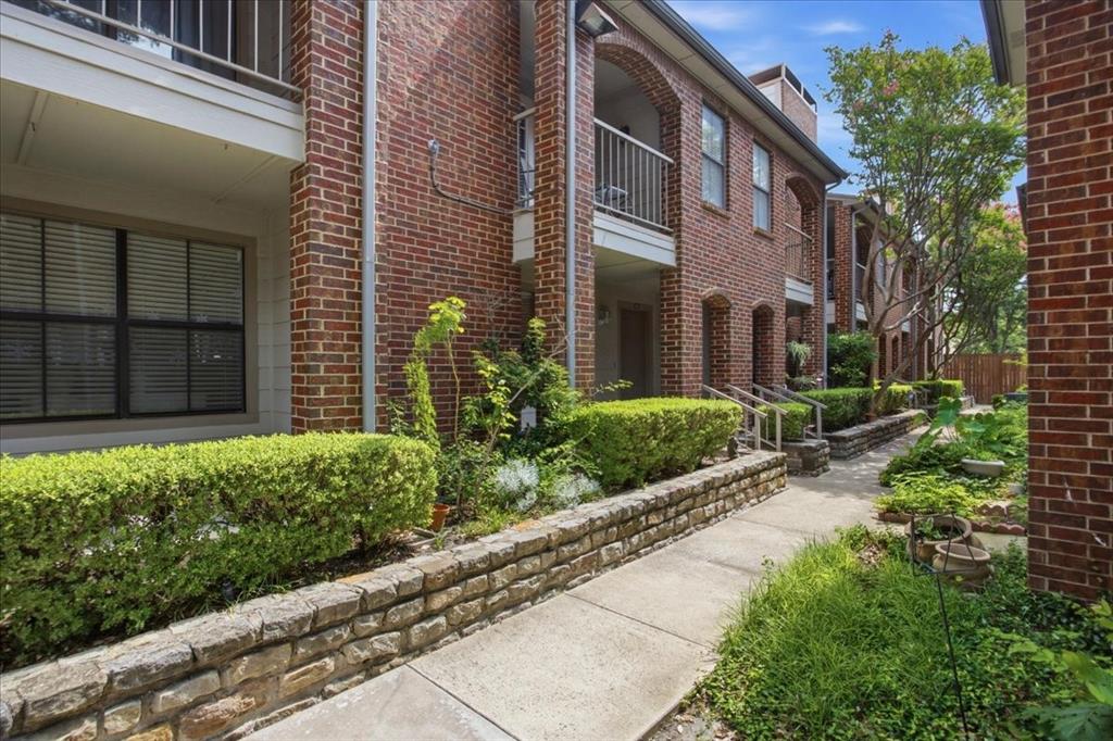 Heights Condo - Residential