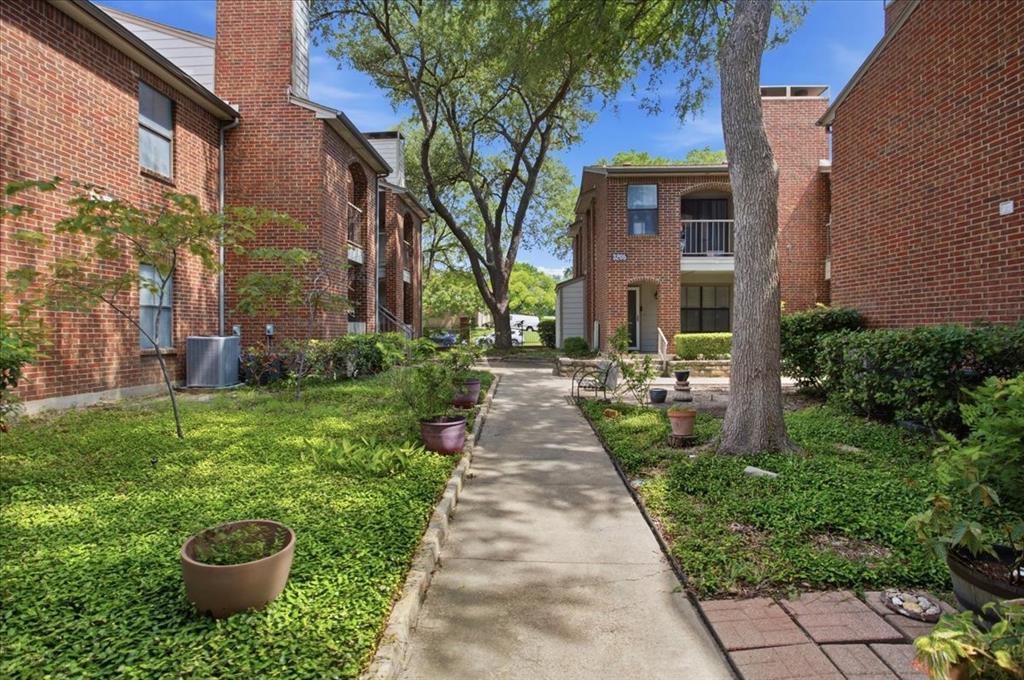 Absolutely fabulous 2 bed, 2.5 bath condo in gated The Heights!! This beautifully updated 2 story unit includes a
spacious living room with fireplace, wood flooring, great natural light and downstairs half bath with granite. The
amazing kitchen has granite counters, breakfast bar, stainless appliances, and distressed cabinetry. The large primary
suite has a lovely sitting area or office, updated bath with granite counters, and balcony. One assigned parking space, covered, number 60.