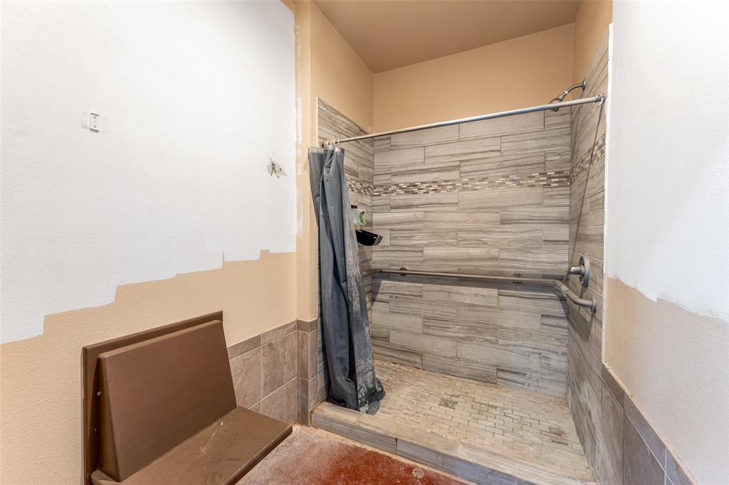Doss Add - Commercial Sale