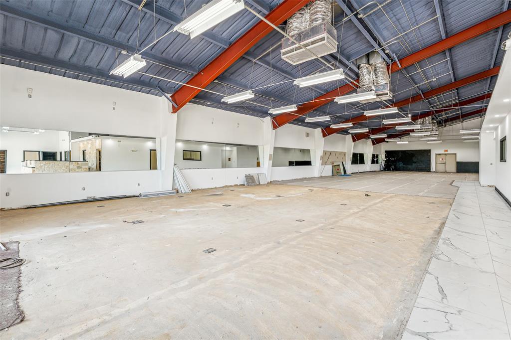 Doss Add - Commercial Sale