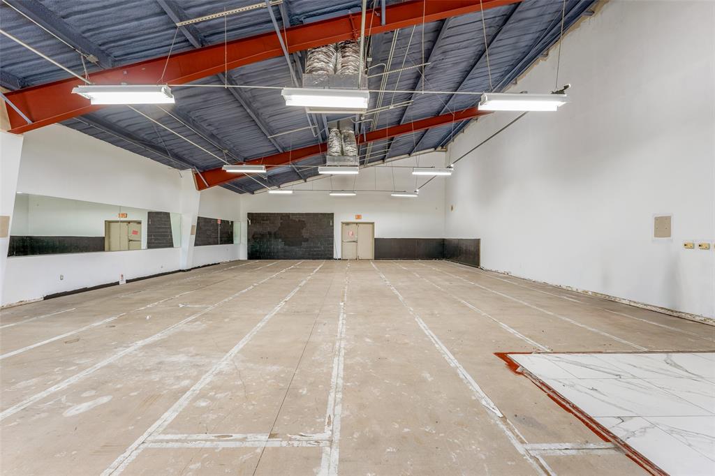 Doss Add - Commercial Sale
