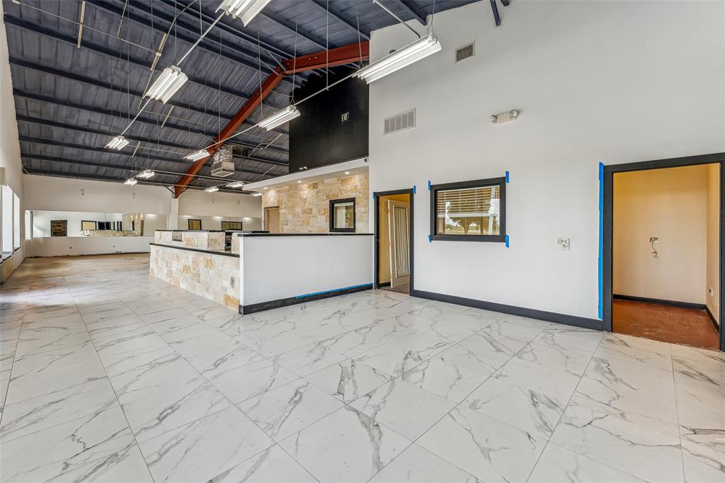 Doss Add - Commercial Sale