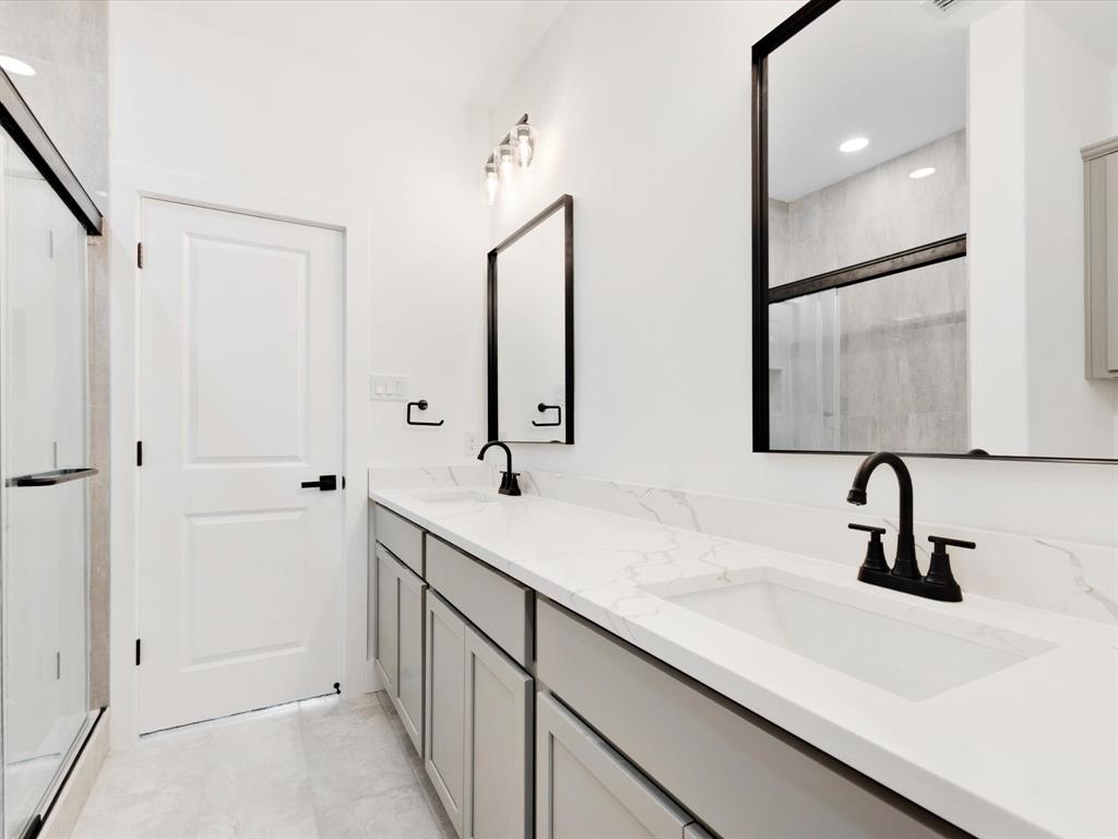 Garrett seven ph 2 - Residential
