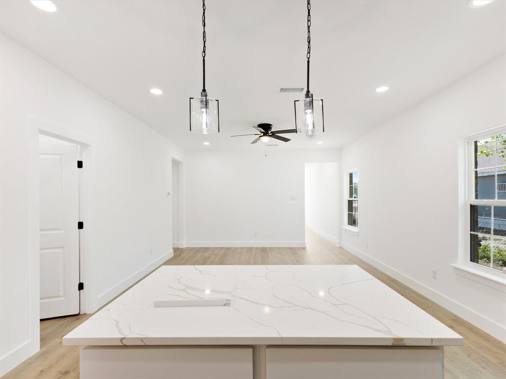 Garrett seven ph 2 - Residential