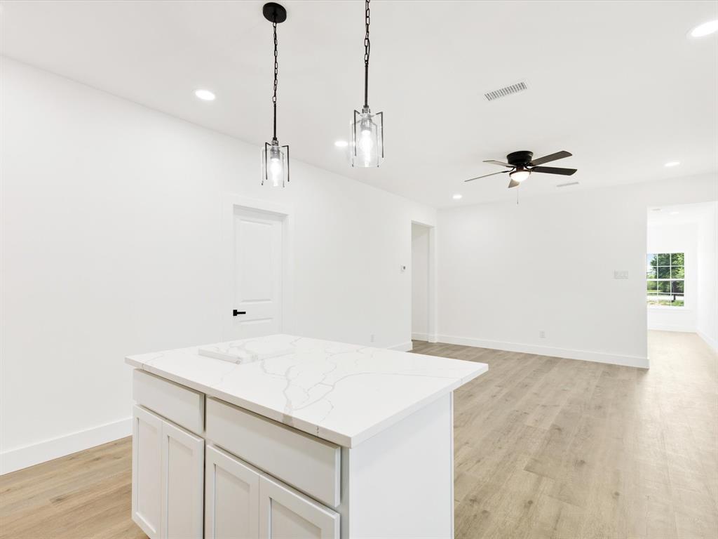 Garrett seven ph 2 - Residential