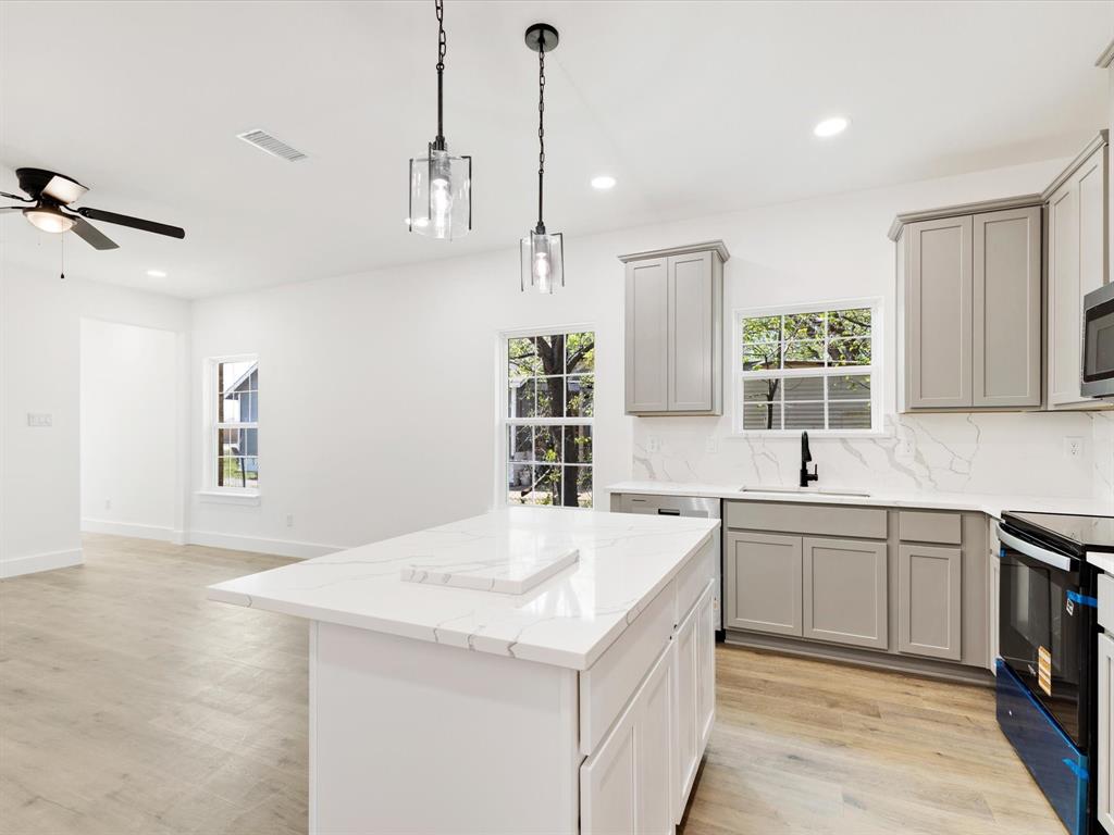 Garrett seven ph 2 - Residential