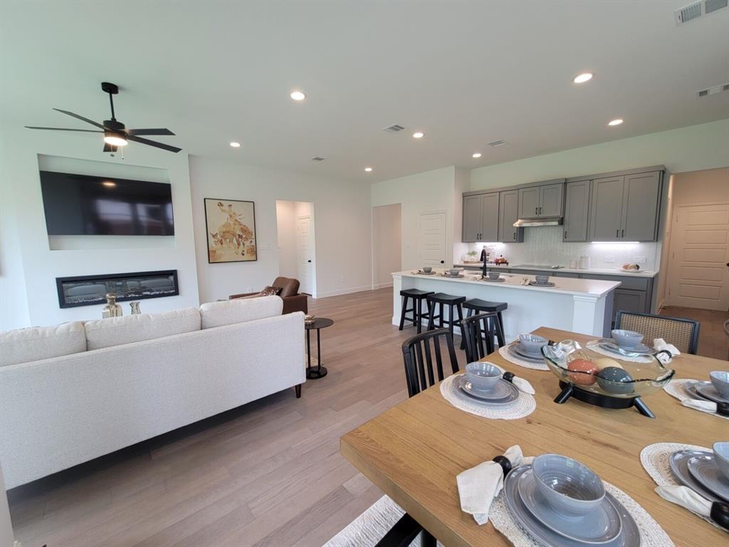 Summer Crest - Residential