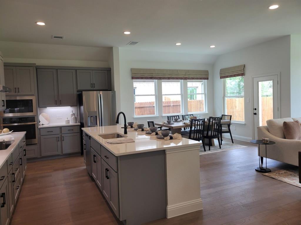 Summer Crest - Residential