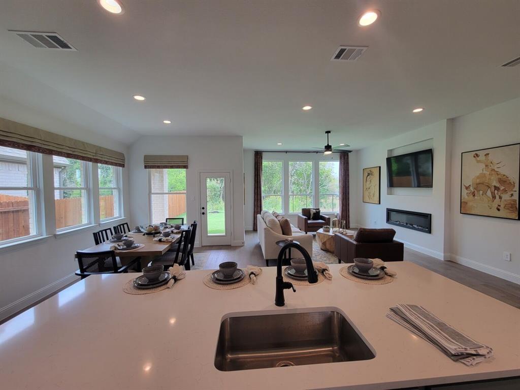 Summer Crest - Residential