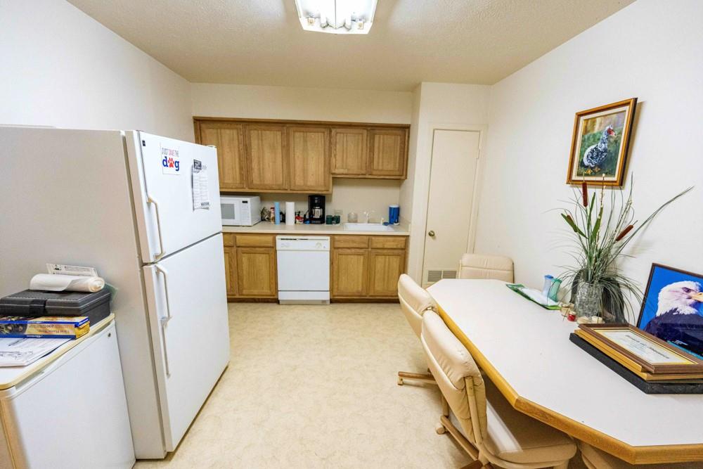 Highway Park Add - Commercial Sale
