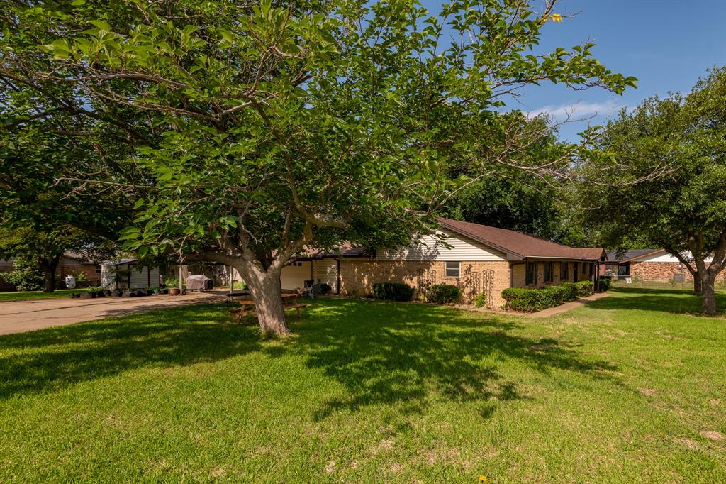 Brentwood Park - Residential Lease