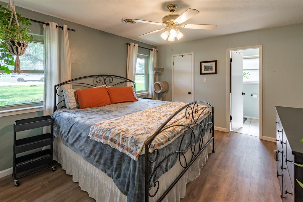 Brentwood Park - Residential Lease