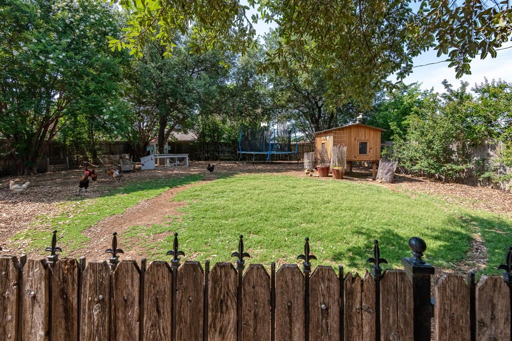 Brentwood Park - Residential Lease