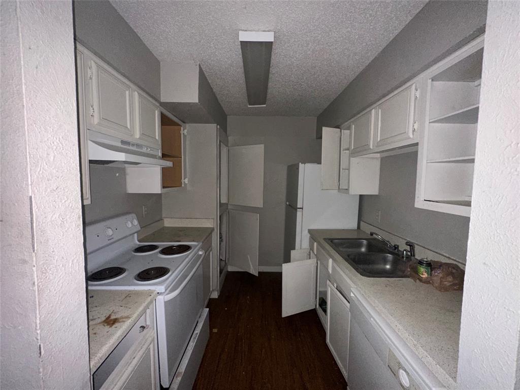 Trinity Meadows Condos - Residential