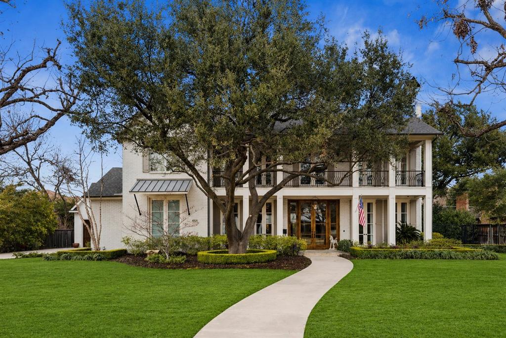 This timeless, meticulously maintained home offers an exceptional blend of quality craftsmanship, thoughtful design, and everyday livability. Built by the highly respected Ellen Grasso & Sons—and beautifully appointed with interiors by Morgan Farrow, the home reflects a refined yet inviting aesthetic throughout.
The home features a highly functional floor plan designed for both entertaining and comfortable family living. Custom millwork, vaulted ceilings, and designer finishes create warmth and sophistication at every turn.
The heart of the home is a well-appointed kitchen that opens to inviting family spaces, complemented by thoughtful details such as a wet bar with an ice maker, two dishwashers, and multiple dining areas—ideal for hosting. Upstairs and secondary living spaces provide flexibility for game rooms, study areas, or private retreats.
The backyard is an oasis with a new spa, sauna, turfed play yard and a heated pool with cover that allows for year round enjoyment.  The trees and mature landscape create a private oasis.