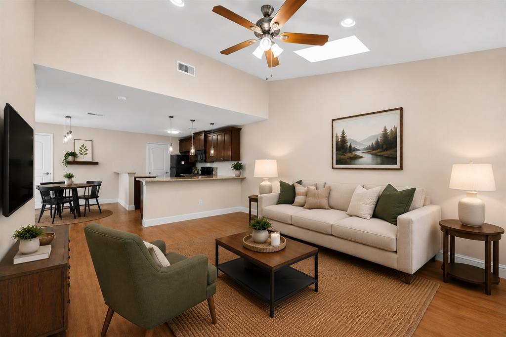 Oaks On Montfort Condos - Residential