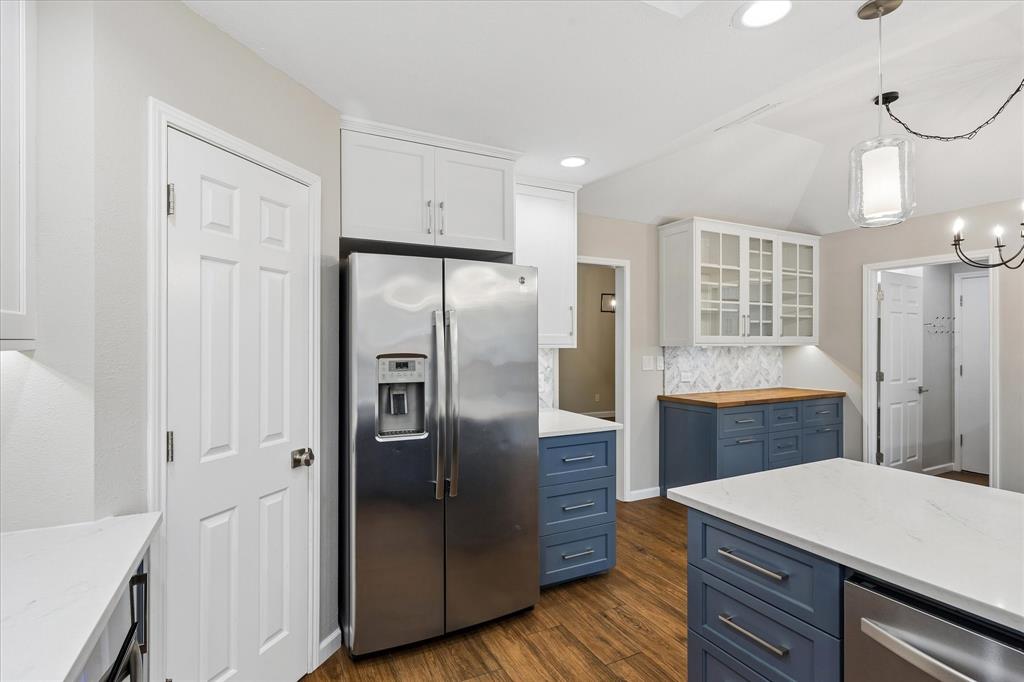 Lake Country Estates Add - Residential