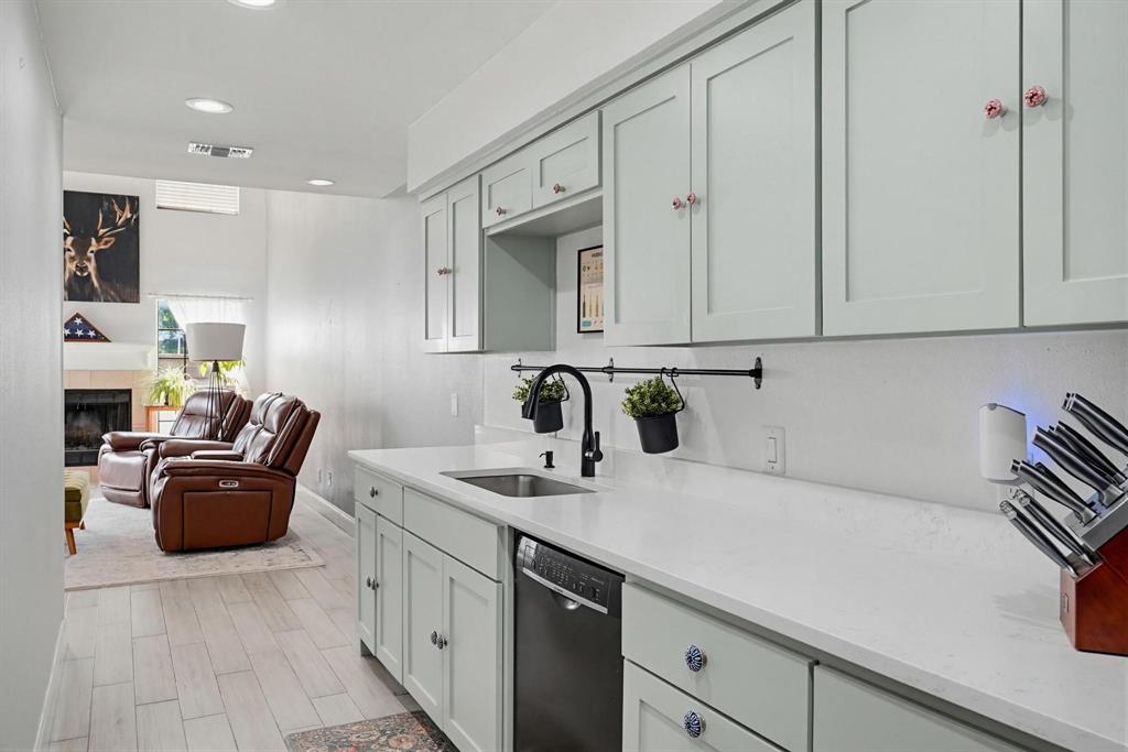 Country Greene Twnhms - Residential