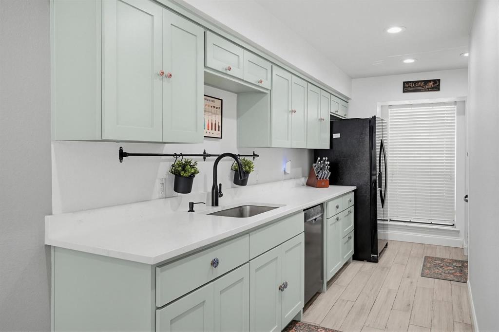 Country Greene Twnhms - Residential