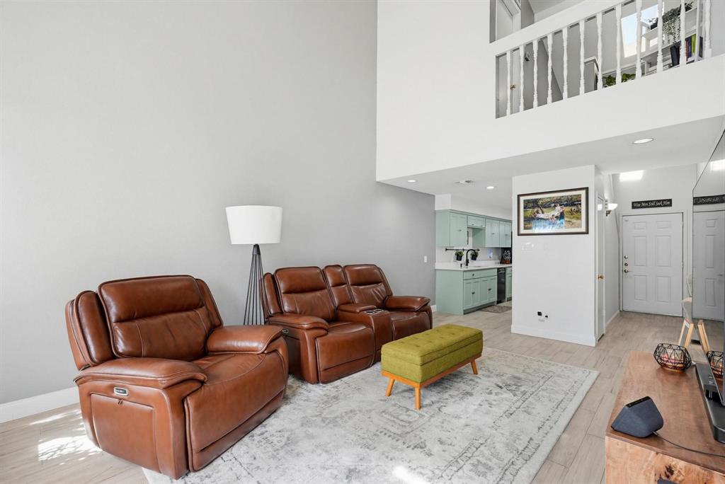 Country Greene Twnhms - Residential