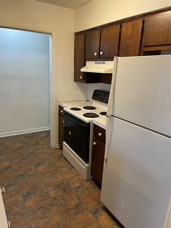 Stewarts 1st Add - Residential Lease