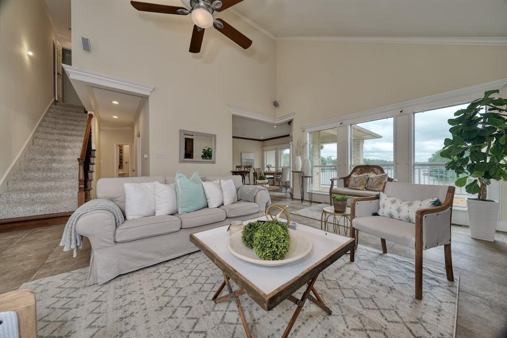 HIDE A WAY LAKE - Residential