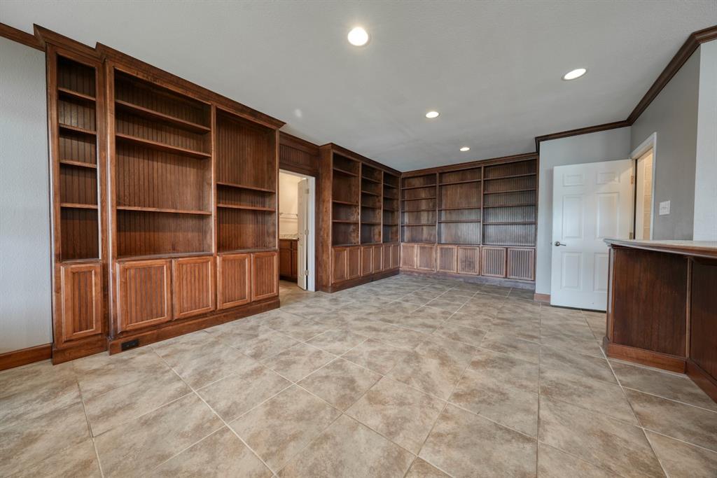 HIDE A WAY LAKE - Residential