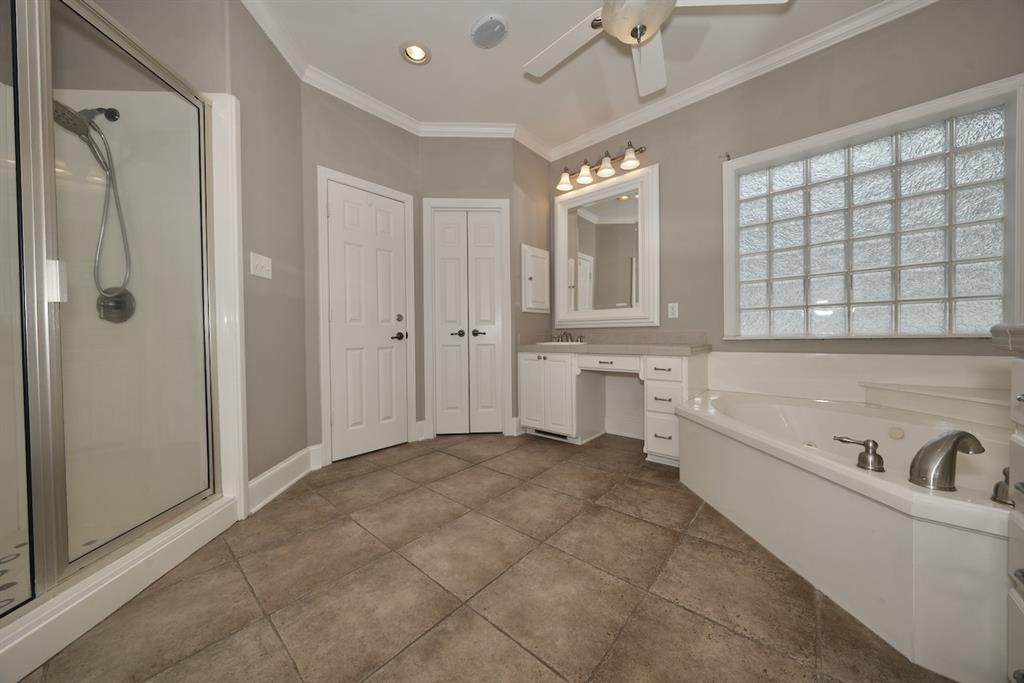 HIDE A WAY LAKE - Residential