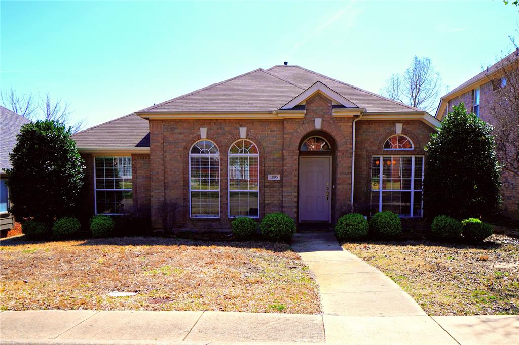 Welcome to this beautiful home located in the highly desirable Shores neighborhood of Rockwall, Texas! This lovely house features 3 sizable bedrooms, 2 full baths, and a tranquil private backyard. The spacious owner's suite is a true oasis, complete with an en-suite that boasts a luxurious garden tub, separate walk-in shower, and double vanities. The kitchen is spacious and equipped with bar seating, a gorgeous tile backsplash, and a cozy breakfast nook. The formal dining room is perfect for hosting intimate dinners. The living room is bright and airy, with a decorative fireplace serving as its centerpiece. This home is situated just a short drive from downtown and a plethora of shopping, dining, and entertainment options, making it the ideal location. Also, the community boasts a Junior Olympic swimming pool, playground area, tennis courts, fitness center, and more! Don't hesitate, call today and make this lovely home on a serene street in a picturesque neighborhood yours!