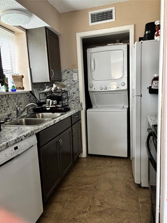Garrett Park Condo - Residential