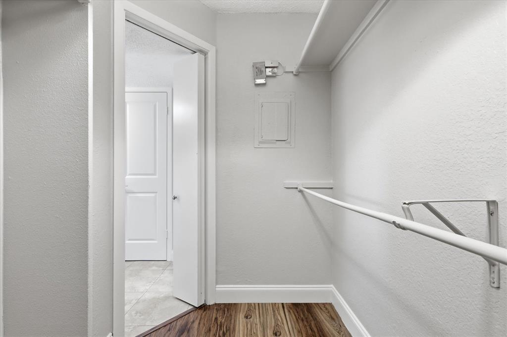 Casa Blanca Condiminium - Residential