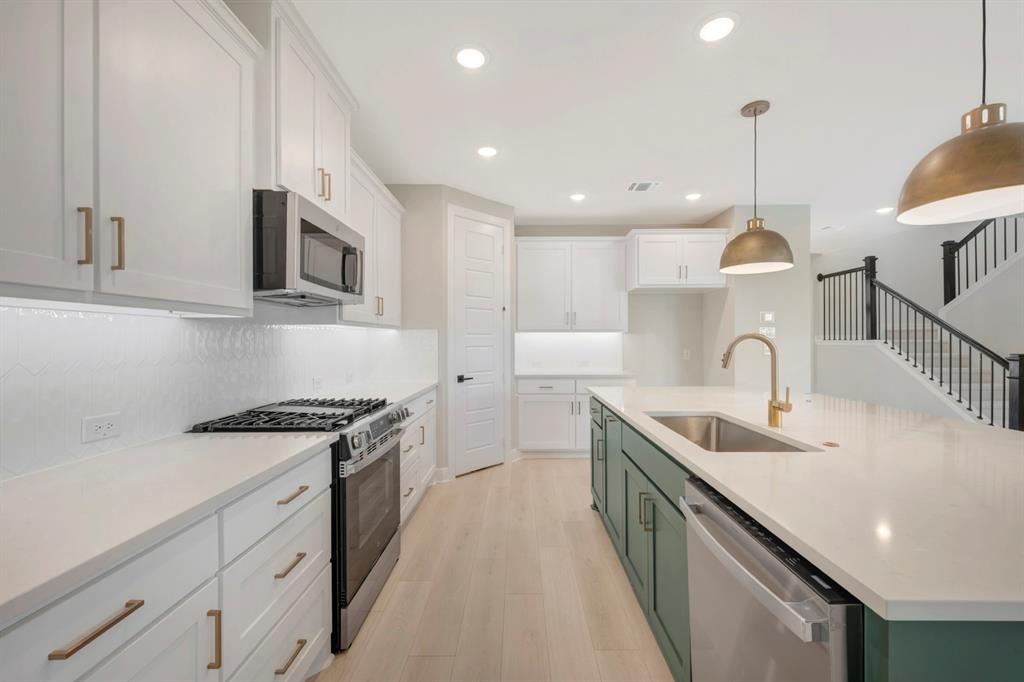 Painted Tree-Woodland West - Residential