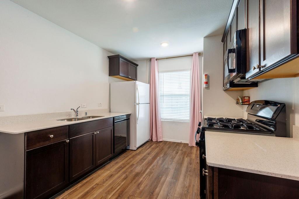 HIGHBRIDGE PH 2 - Residential