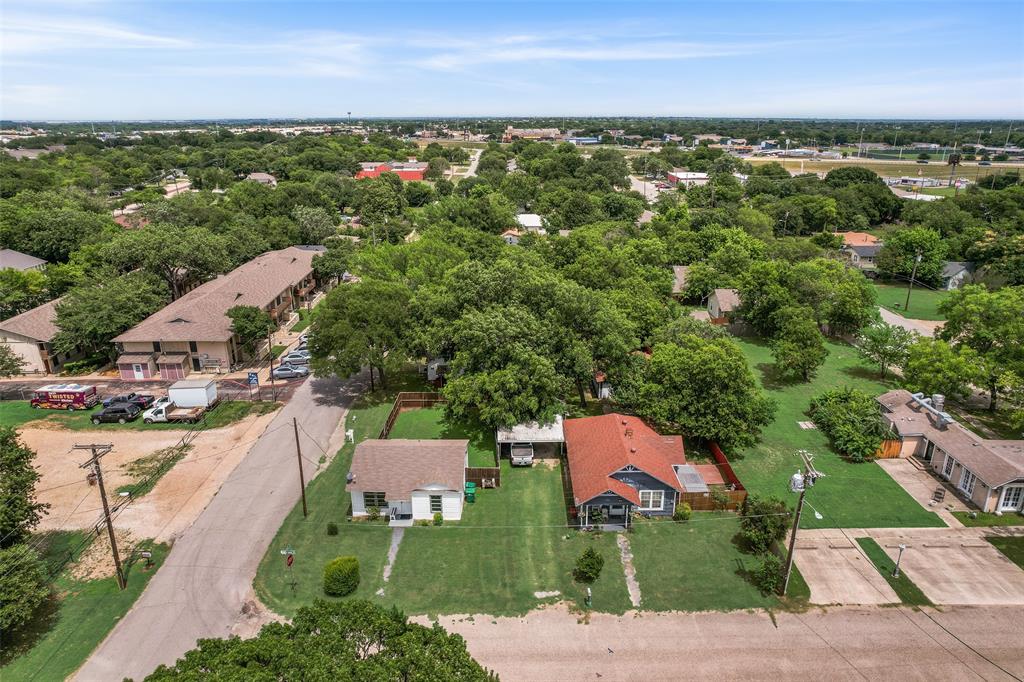 Town Cedar Hill Original Of - Residential