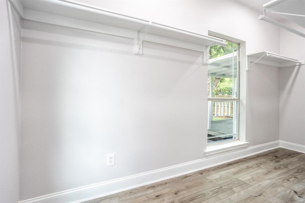 Winnetka Heights - Residential