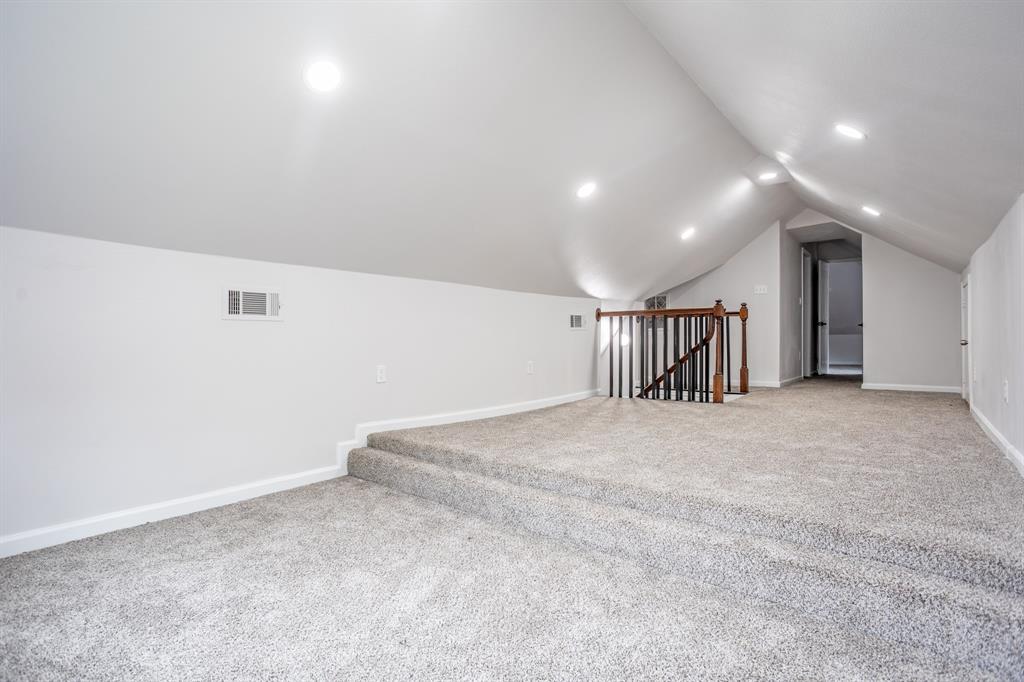 Winnetka Heights - Residential