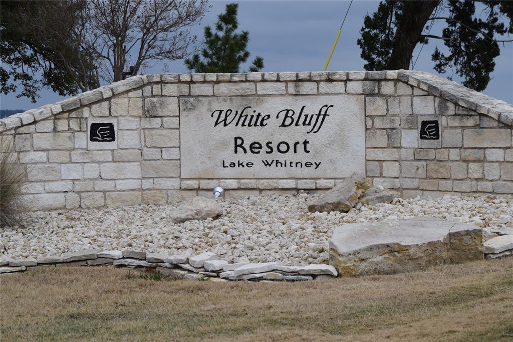 White Bluff #42 - Land