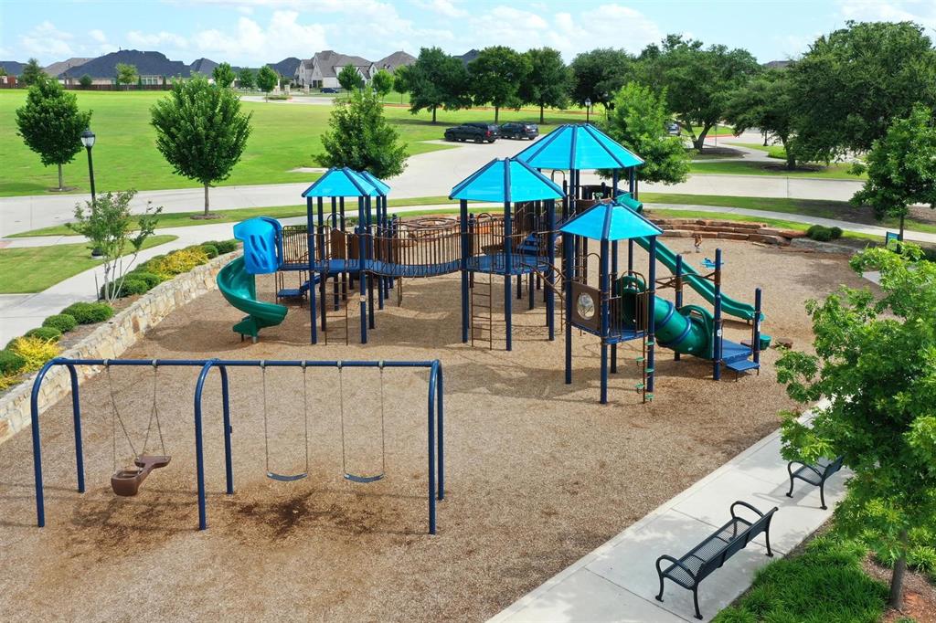 Mustang Lakes - Residential