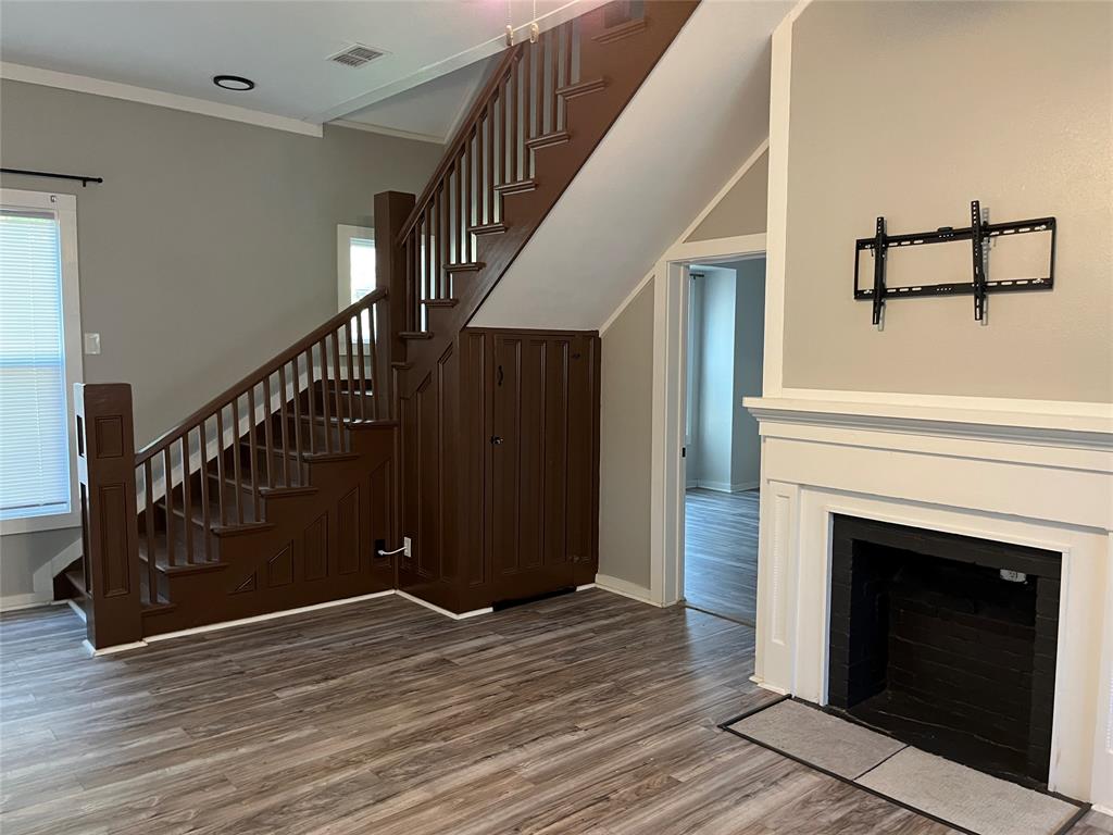 CLOW 1 - Residential