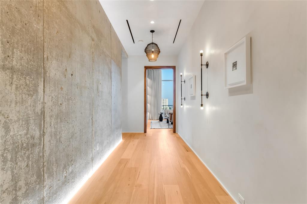 Residences - Residential