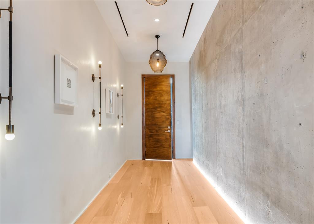 Residences - Residential