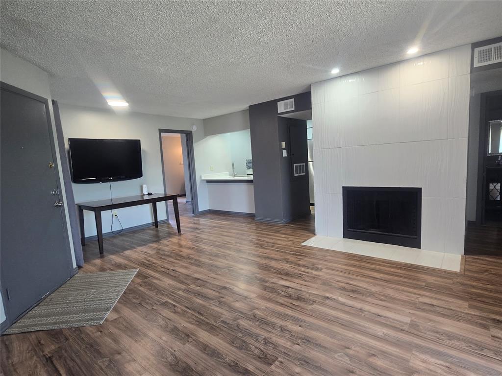 Creekbend Condo Ph 01-06 - Residential