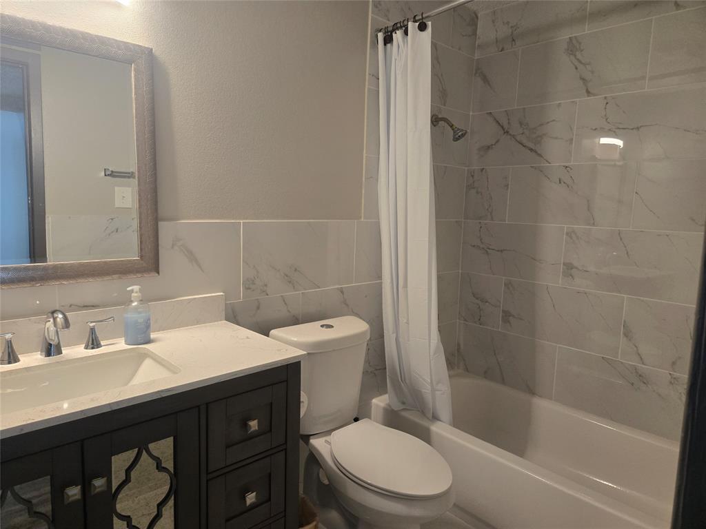 Creekbend Condo Ph 01-06 - Residential